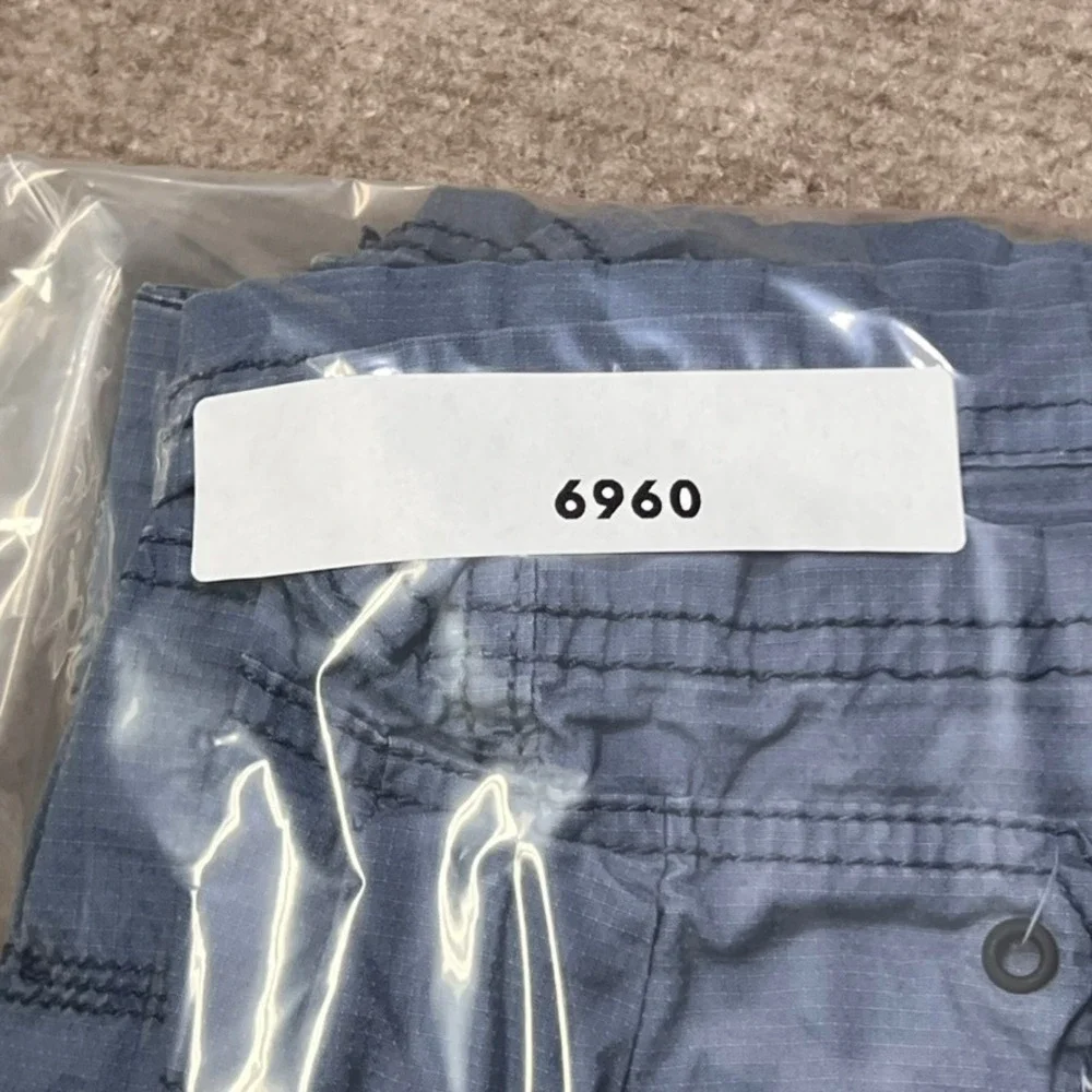 IRON Co. Mens Cargo Shorts Size 38‎ Blue Chambray Utility Casual Outdoor